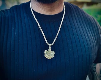 14kt Hawaiian Crest Pendant w/ 925 Sterling Gold Chain
