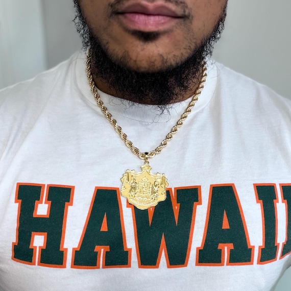 14k Gold Hawaiian Coat of Arms XL Pendant with (7mm x 20in) Chain
