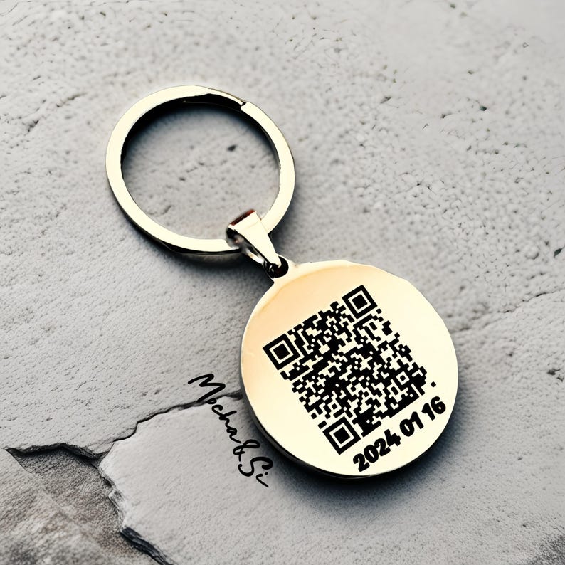 Personalized QR Code Keychain Invitation/ Customer Song Playlist ...