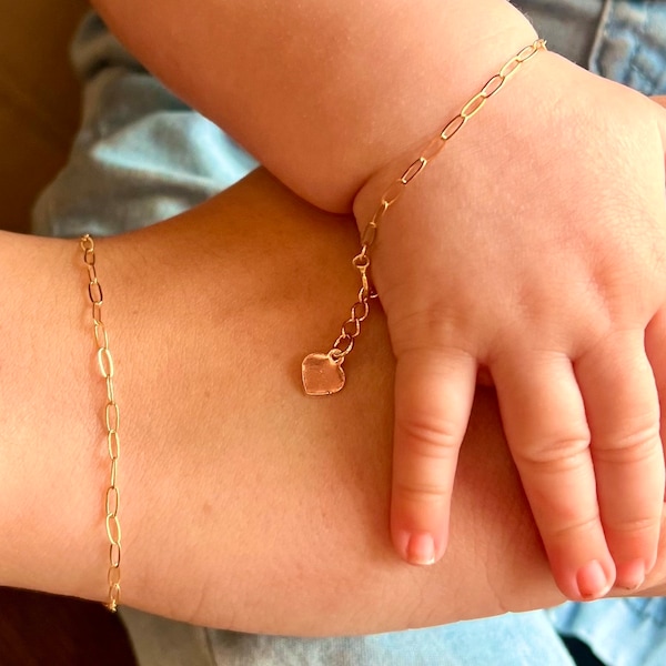 Mama + Mini bracelets | mommy and me bracelet set | mother daughter matching jewelry | baby bracelets | Mother’s Day gift | gifts for mom