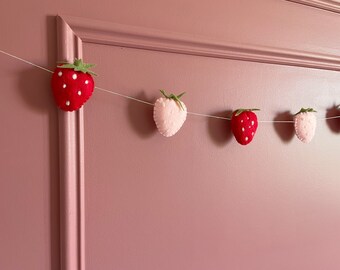 felt strawberry garland | nursery decor | little girls room decoration | fruit accent | summer seasonal decor | colourful wall hanging