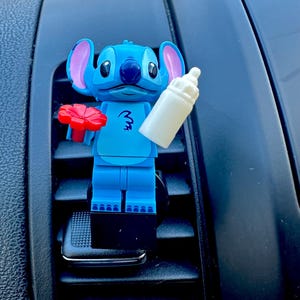 Stitch & Angel Deodorante per auto Clip su bocchetta Mini figura Profumo Regalo Cartone animato Anime accessori