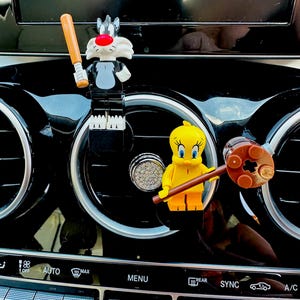 Sylvester cat tweety Car Air Freshener Clip on Vent Mini Figure speedy Gonzales Fragrance Gift Cartoon comics accessories