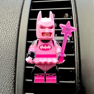 Désodorisant pour voiture, super-héros, chauve-souris et fée rose, clip sur l'évent, mini figurine, cadeau de parfum, bandes dessinées, accessoires DC