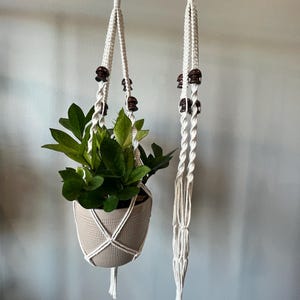 The Mushroom Plant Hanger - Macramé Plant Hanger / Mushroom / Vintage / Macramé / Plant Accessories / Plant Decor / Gifts / Boho Decor
