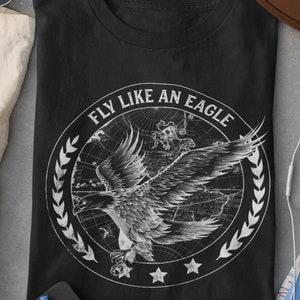 Fliegen wie ein Adler Unisex Grafik Tshirt