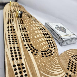 Loon Cribbage board, Wooden Cribbage Board with Cards and Pegs, Unique Lake House Gift 画像 11