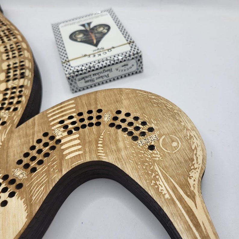 Loon Cribbage board, Wooden Cribbage Board with Cards and Pegs, Unique Lake House Gift 画像 3