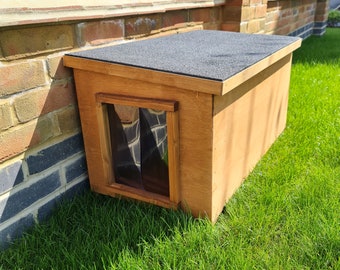 Feral Stray Outdoors Cat House Kennel Shelter Cat Den Cabin