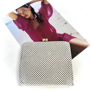 Vintage GLOMESH ladies purse / wallet - white colour - coin card and notes sections - c1980s