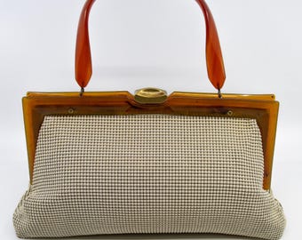 Vintage WHITING & DAVIS cream and brown marle ladies top handle bag - c1960s - large size