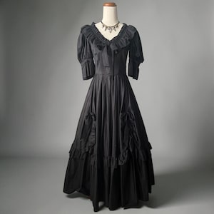 black women petticoat dress 1800 Black Victorian Cotton Petticoat