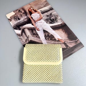 Vintage GLOMESH branded ladies purse / wallet - matt pale lemon / yellow colour - c1980s