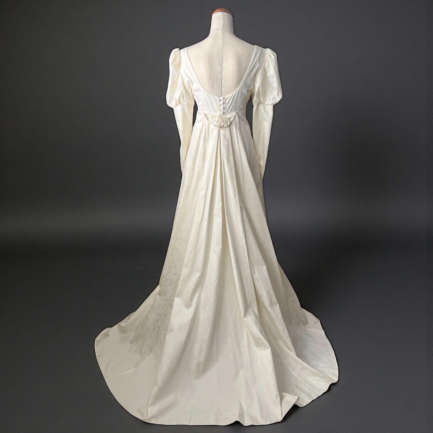 Vintage Laura Ashley Wedding Dress – Late 1980s / Early 1990s Romantic Vintage Laura Ashley Wedding Dress – Late 1980s / Early 1990s Romantic