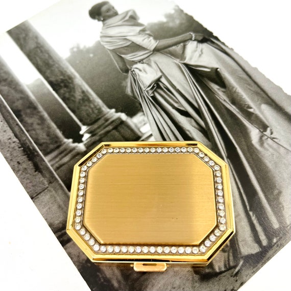 Vintage AVON signed compact mirror with powder an… - image 1