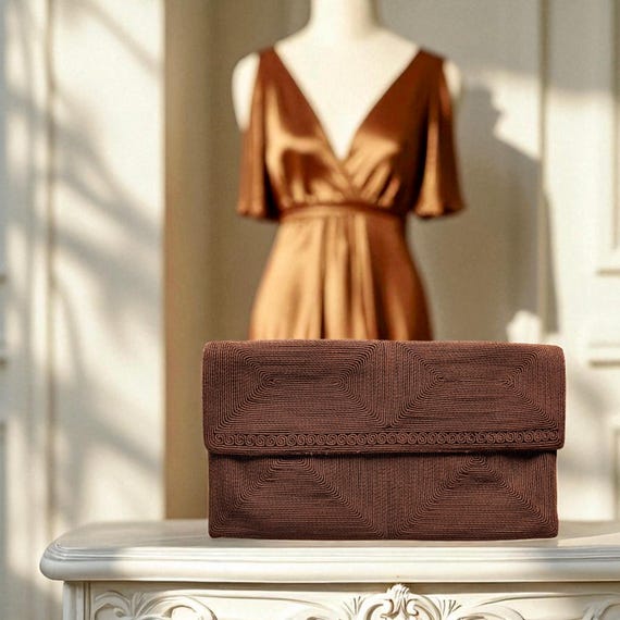 Vintage 1940s Genuine Corde Made in England brown clutch bag with purse - fabulous condition - fits iphones Vintage 1940s Genuine Corde Made in England brown clutch bag with purse - fabulous condition - fits iphones