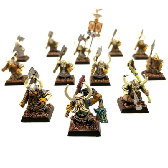  Fantasy Battles 2ʺ DND Miniatures Bulk with 14 Pcs Gaming  Action Figures - Used As Tabletop Miniatures - Werewolves, Elves, Dwarf  Minifigures to Paint - 2 Unpainted Miniatures of Torches Included : Toys &  Games