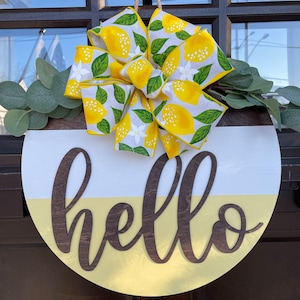 Lemon Hello Wood Summer Sign, decoración de primavera, Lemon Spring hello, Summer Welcome Sign, Round Welcome Sign, Welcome Door Hanger, Realtor Gift