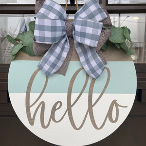 Hello Wooden Sign | Spring hello | Summer Welcome Sign | Round Welcome Sign | Welcome Door Hanger | Realtor Closing Gift Sign |