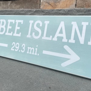 Custom Directional Mileage Sign |Travel Marker | Destination Sign |Custom Mileage Sign | Beach Sign | Mantel Decor | Wall Decor