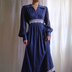 1970s Vintage Polka Dotted Navy Prairie Dress | Gunne Sax Style Cottagecore Renaissance Lace Applique Empire Waist Maxi Full Length Gown