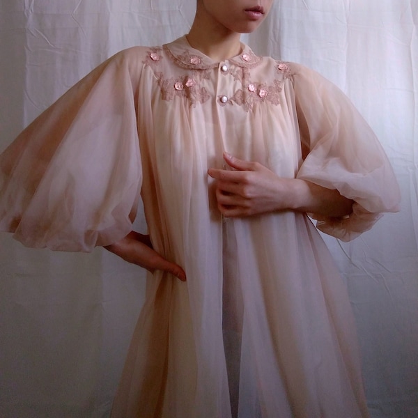 1960s Vintage Artemis Sandy Beige Peignoir | Coquette Romantic Flounce Puffy Sleeves Old Hollywood Lingerie Regency Fairytale Gown Negligee