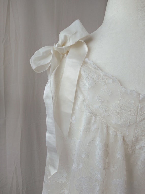 1960s Vintage Aristocraft White Lace and Ribbon N… - image 5