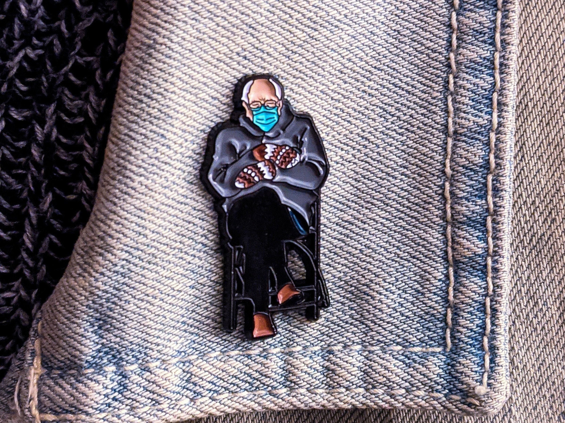 Inauguration Bernie Sanders Mittens - Soft Enamel Pin - IN-HAND