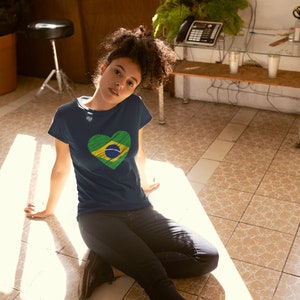 Brazilian Flag Women's T-Shirt | T-Shirt Brasileña | Brazilian Fashion | Brazilian Heart Flag |