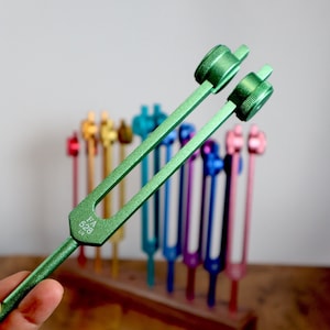 528 Hz Green Weighted Solfeggio Tuning Fork For Vibration, Extended Resonance, Bio-field, Sound Vibration
