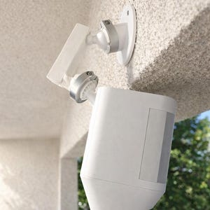 Ring Spotlight Cam - montaż balkonowy i nawisowy