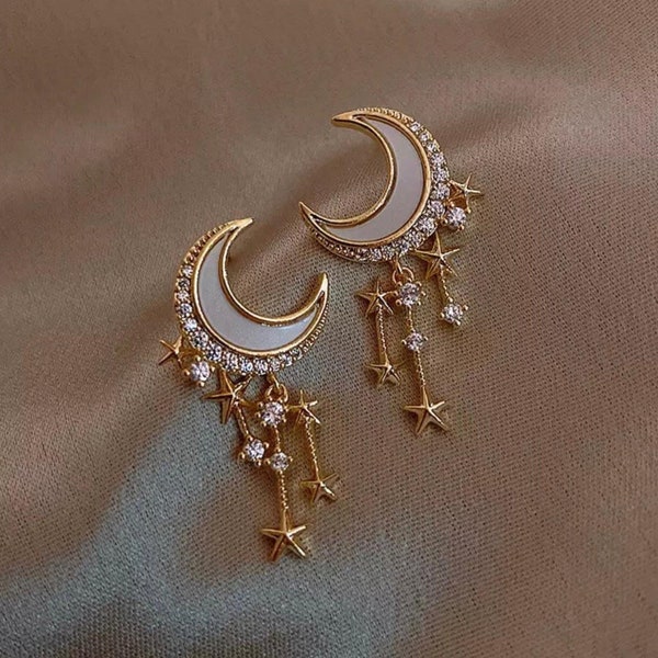 moon star drop earring, moon drop earrings, Celestial earrings, crescent earring, starburst earring, moon dangle earrings, star drop earring