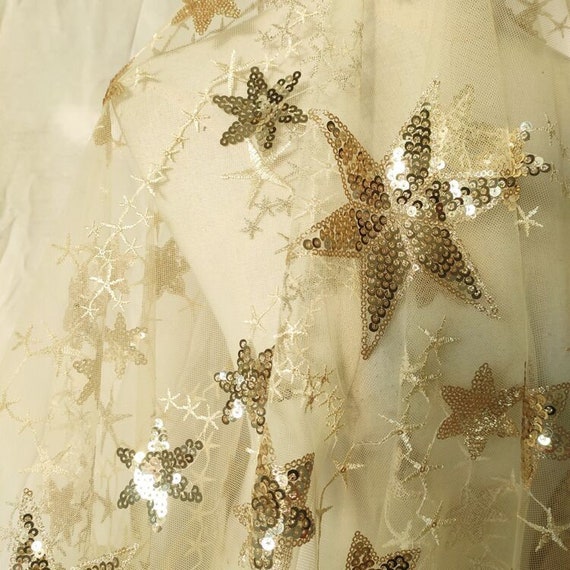 dress with gold shoes 8 Best Shoe Colors To Wear A gifting-portal main image 0