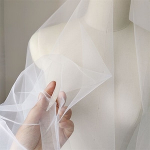 High quality 1.5 Meter 3 Meter Wide Ivory Tulle Lace Fabric Soft Mesh Fabric For Girl Dress Tutu Dress Wedding Dress Bridal Veil Gowns