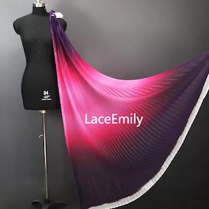 Blauer weißer Farbverlauf-Plissee-Stoff Glitter-Verlaufs-Rüschen-Stoff für Bühnenkleid Kostüme Designer Fabrics 55 &quot;Breit