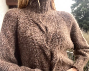 Maglione in baby alpaca lavorato a maglia