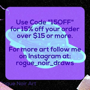 K&ouml;nnte beinhalten: Lila und blaues Grafik mit einem Planeten-Design. Der Text lautet: "Verwenden Sie den Code "15OFF" f&uuml;r 15 % Rabatt auf Ihre Bestellung &uuml;ber 15 &euro; oder mehr. F&uuml;r mehr Kunst folgen Sie mir auf Instagram unter: rogue_noir_draws"