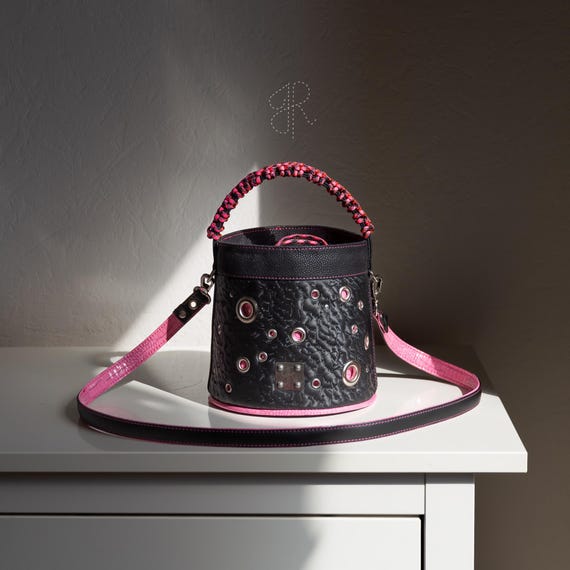 THM  Bicolor baggies     Black×Pink   28 il_1080xN.5115191532_2mxg.jpg