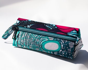 Prism pencil case for back to school and lots of pencils in quilted wax and cotton lining: La Rose Bleue