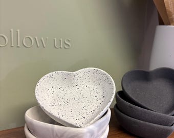 Mini Heart Dish, heart trinket dish, ring dish, jewellery dish, mini jewellery bowl, wedding favour