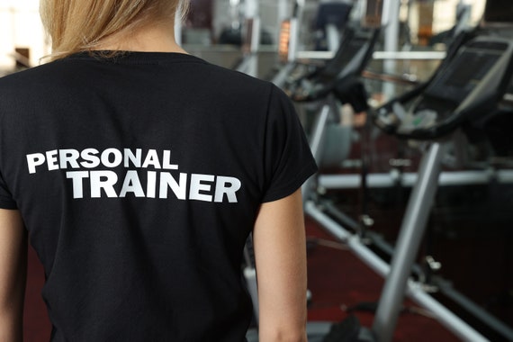 T-shirt da allenamento multicolore da donna Personal Trainer, T-shirt da  palestra, maglietta grafica per sollevamento pesi, istruttore di fitness,  sollevamento pesi, maglietta atletica -  Italia