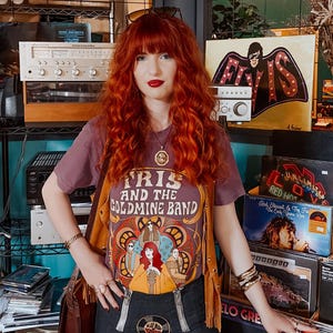 Tris & The Goldmine Band Vintage 70s Inspired Retro Art Nouveau Band Tee Shirt