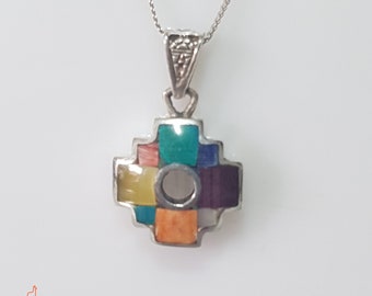 Pendentif Chakana en argent sterling 950 - Croix des Andes recto-verso de 2,5 cm avec incrustations multicolores