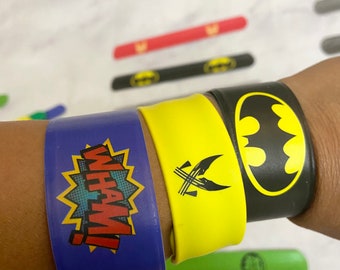 Bracelets de super-héros, fête de super-héros, cadeaux, fête d'anniversaire, thème de super-héros, bracelet et autocollants de super-héros, cadeaux de super-héros