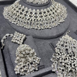 Conjunto de collar y pendientes de novia Kundan de oro naranja, plata y cuentas de cristal, estilo indio, pakistaní y asiático, para bodas, compromisos y ceremonias Mehndi. imagen 3