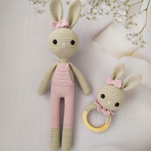 Crochet Sleeping Zoe Toy, 13.78'', Jouets de lapin, Poupée Amigurumi, Animaux en peluche faits à la main, Décor de pépinière, compagnon de sommeil, cadeaux personnalisés