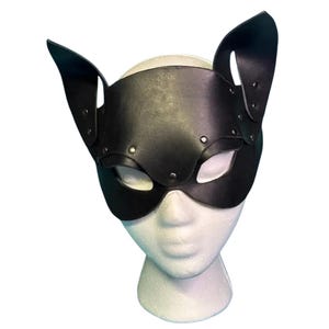 Leather Halloween Cat Mask – Handmade Masquerade & Cosplay Costume Accessory
