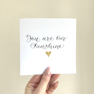 vous êtes notre carte de vœux | Carte d'anniversaire pour enfants | Joyeux anniversaire pour les enfants | Conception de carte minimaliste | Calligraphie moderne manuscrite