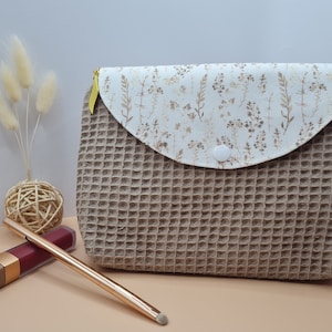 Kosmetiktasche mit Pinselfach
