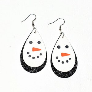 Christmas snowman earrings, frosty the snowman earrings, holiday dangle earrings, stocking stuffers for women, christmas gift for tween girl